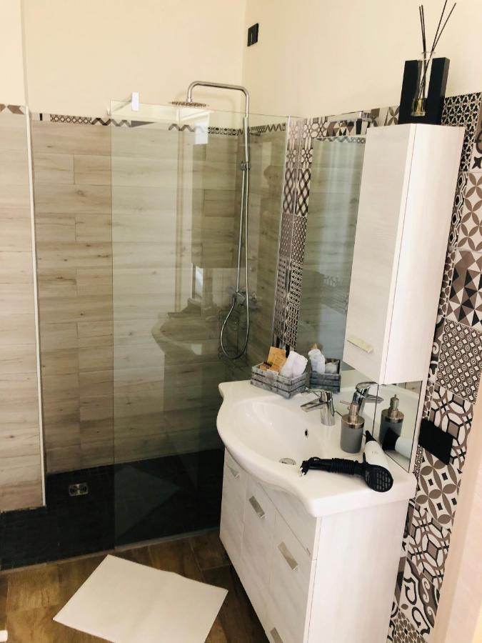 B&B Tenuta Legnate Sesto Calende Dış mekan fotoğraf