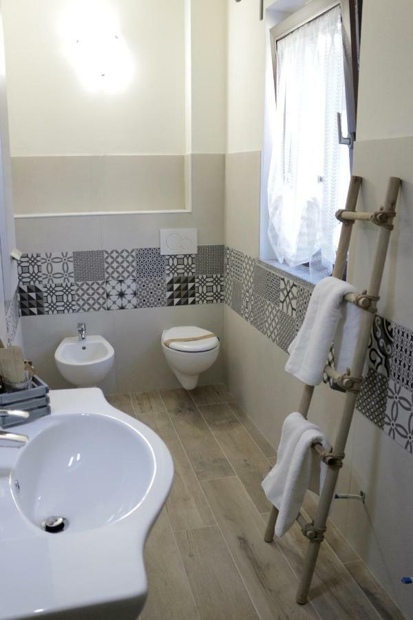 B&B Tenuta Legnate Sesto Calende Dış mekan fotoğraf
