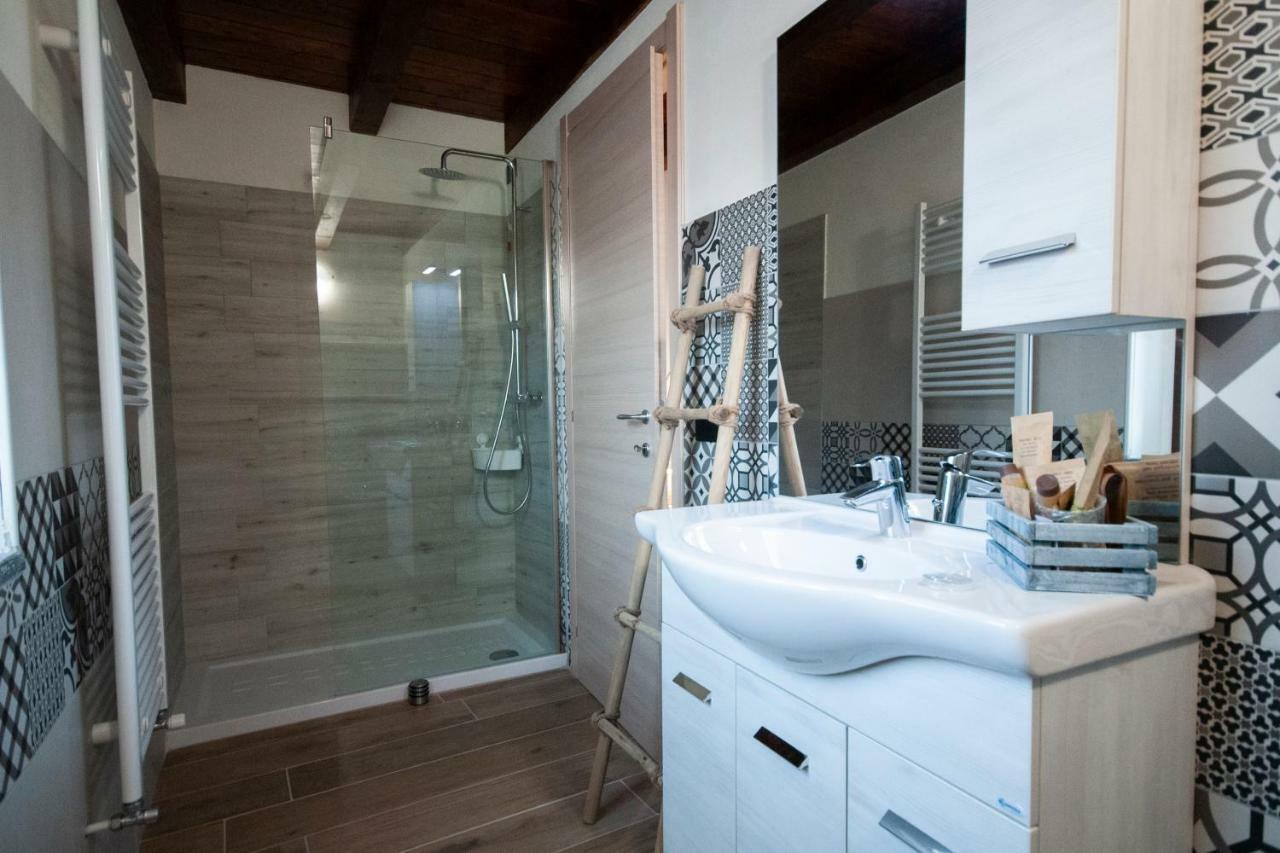 B&B Tenuta Legnate Sesto Calende Dış mekan fotoğraf